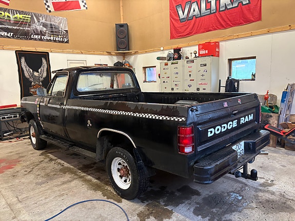 Dodge RAM 2 of 10