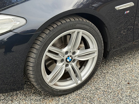 BMW 535i 12 of 24