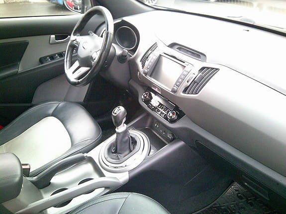 Kia Sportage 11 of 16