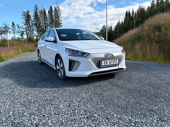 Hyundai IONIQ 6 of 25