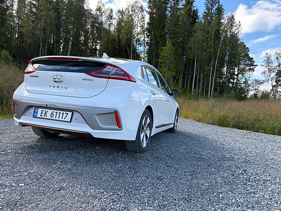 Hyundai IONIQ 9 of 25