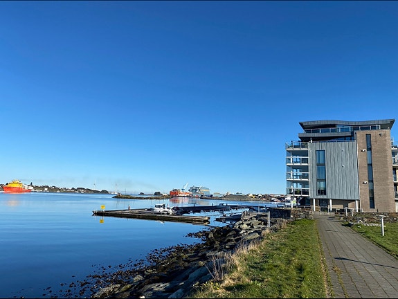 Karmsund Brygge Marina - RESERVERT Båtplass til salgs – årsavgift betalt, god plassering, vann og strøm 4 of 4