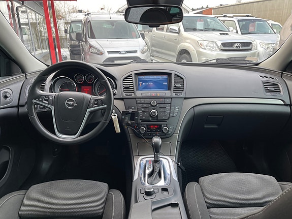 Opel Insignia 9 of 30