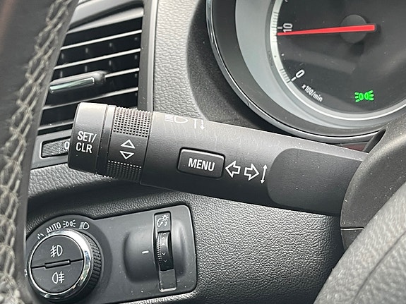 Opel Insignia 14 of 30