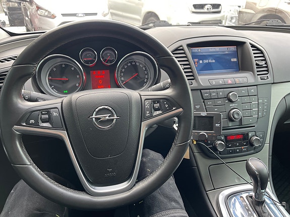 Opel Insignia 10 of 30