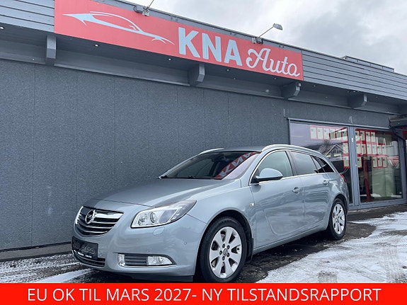 Opel Insignia 2 of 5
