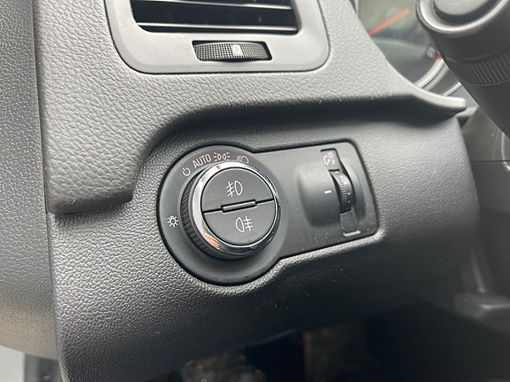 Opel Insignia 16 of 30