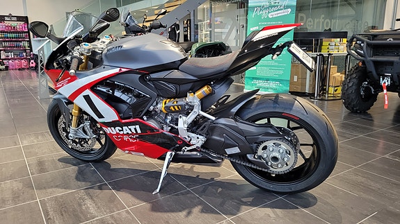 Ducati Panigale V2 Superquadro Final Edition 3 of 5