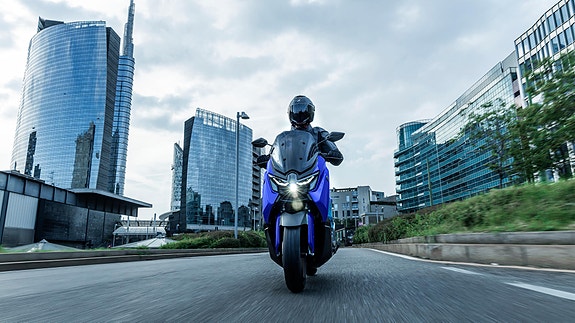 Yamaha NMAX 125 11 of 20