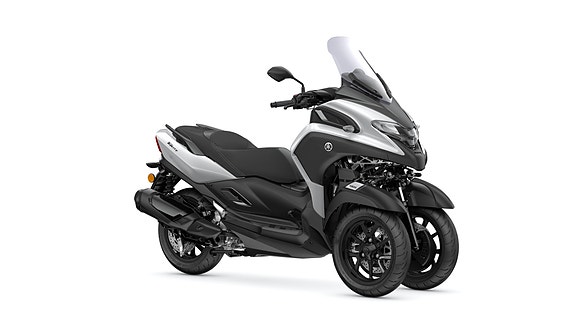 Yamaha Tricity 300 2 of 5