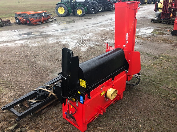 Japa vedmaskin og Stokkebord