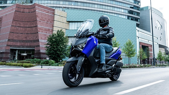 Yamaha XMAX 300 14 of 27