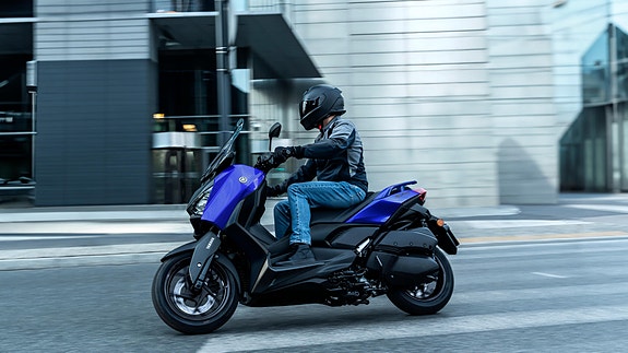 Yamaha XMAX 300 17 of 27