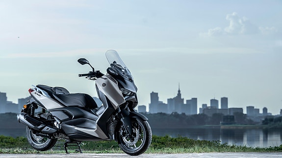 Yamaha XMAX 300 Tech MAX + 20 of 30