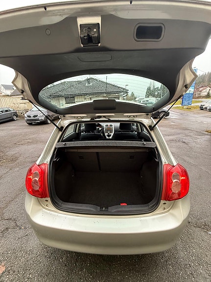 Toyota Auris 20 of 21