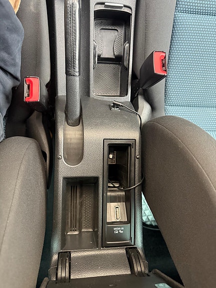 Volkswagen Golf VI 13 of 24