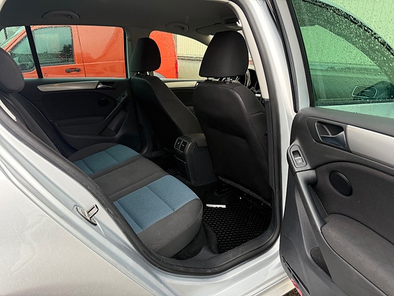 Volkswagen Golf VI 21 of 24
