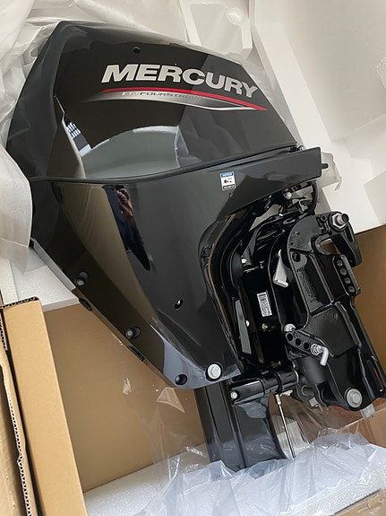 MERCURY F30 ELPT -UTSTILLINGSMOTOR! -LANG STAMME/EL.START/POWER TRIM OG TILT