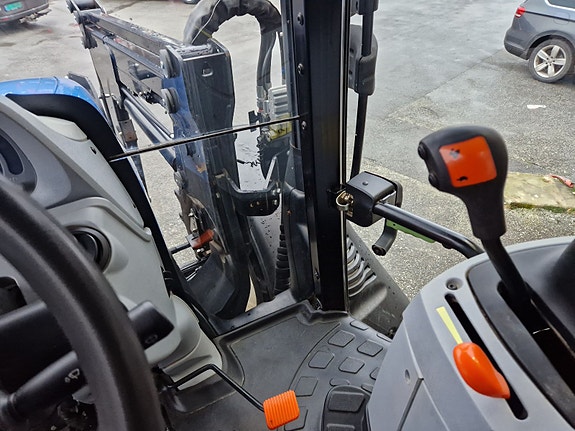 New Holland T6.140 2013, kr 479 000,-