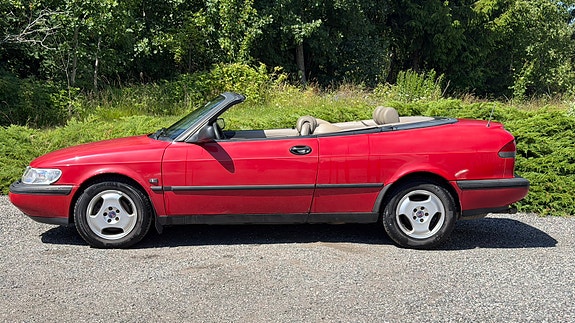 Saab 900 3 of 5