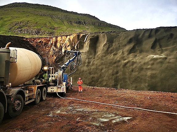 Fámjinstunnelen, Færøyene