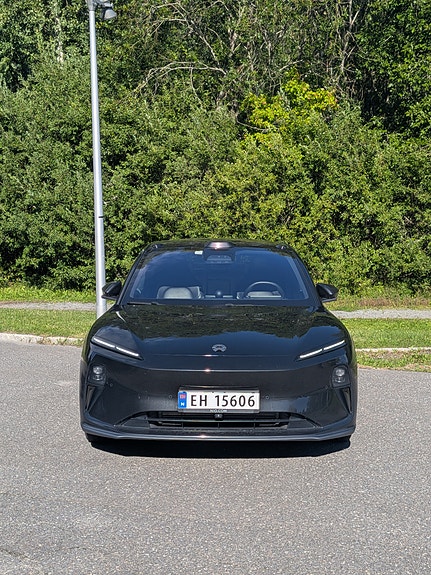 NIO ET5 7 of 24