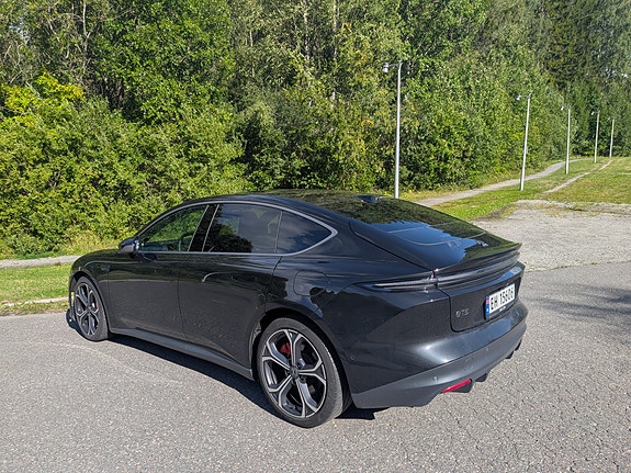 NIO ET5 5 of 5