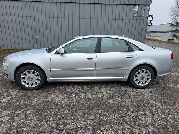 Audi A8 3 of 24