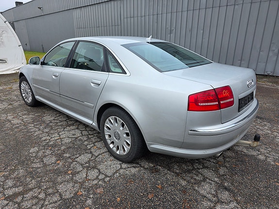 Audi A8 4 of 24