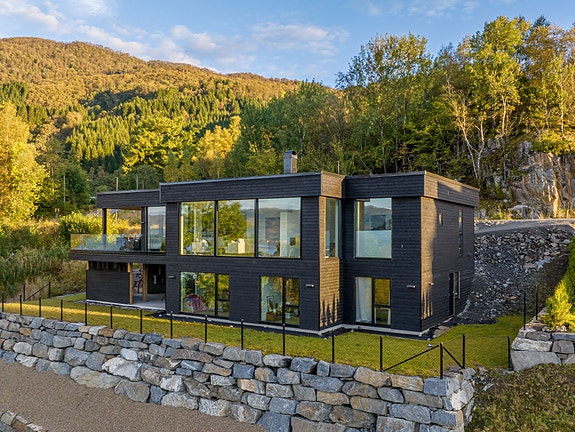 Enebolig Fitjefeltet