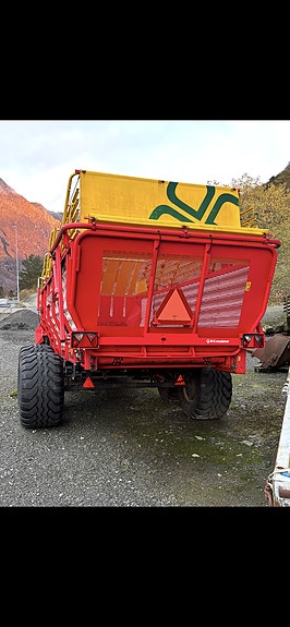 Pøttinger EUROBOSS 290T