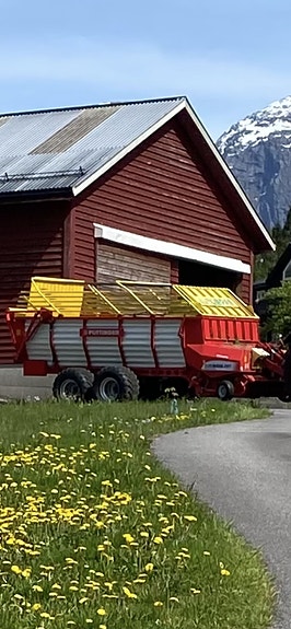 Pøttinger EUROBOSS 290T