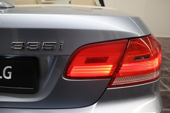 BMW 335i 30 of 30