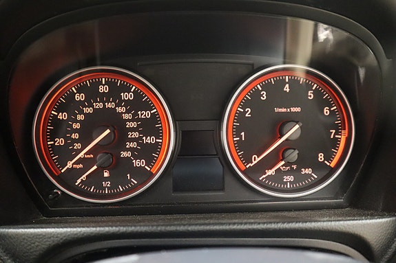 BMW 335i 27 of 30