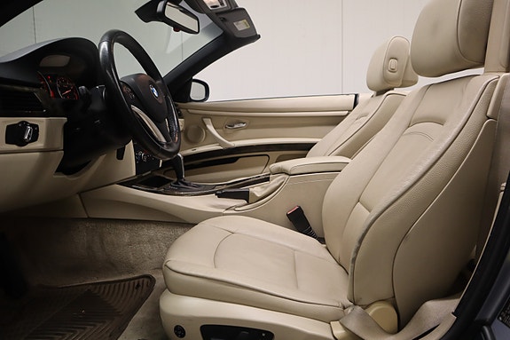 BMW 335i 16 of 30