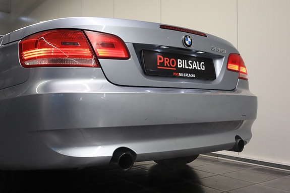 BMW 335i 13 of 30