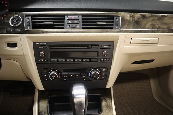 BMW 335i 29 of 30