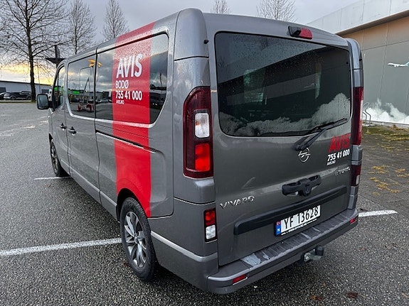 Opel Vivaro 3 of 21