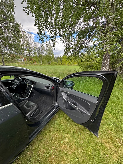 Volvo V60 19 of 22