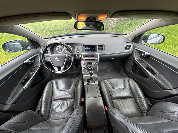 Volvo V60 21 of 22
