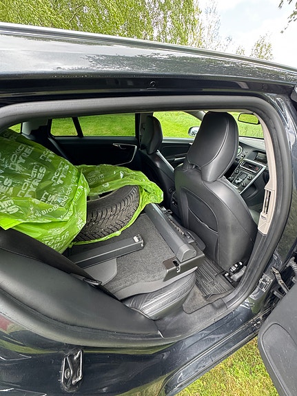 Volvo V60 18 of 22