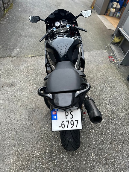 Kawasaki Ninja ZX-9R 5 of 7