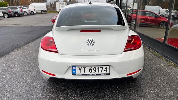Volkswagen Beetle 8 of 24