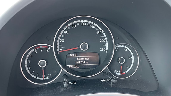 Volkswagen Beetle 18 of 24