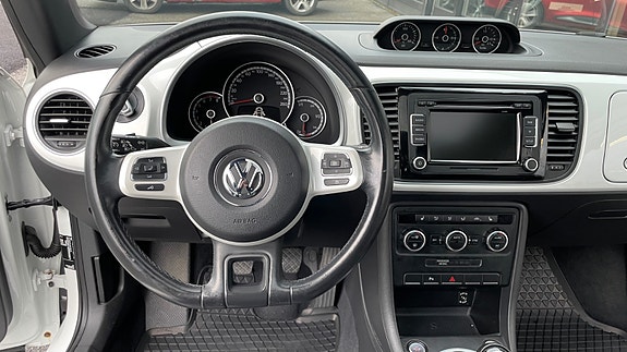 Volkswagen Beetle 12 of 24