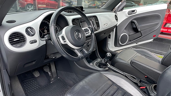 Volkswagen Beetle 13 of 24