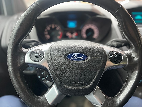 Ford Transit Connect 10 of 15