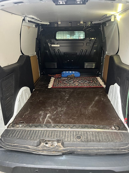 Ford Transit Connect 11 of 15