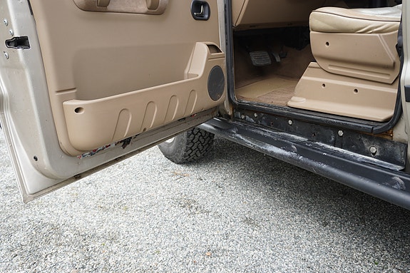 Land Rover Discovery 18 of 30