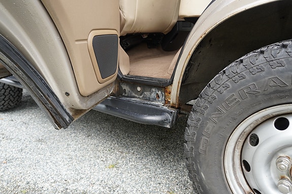 Land Rover Discovery 19 of 30